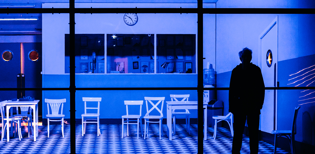 LOT NAD KUKUŁCZYM GNIAZDEM